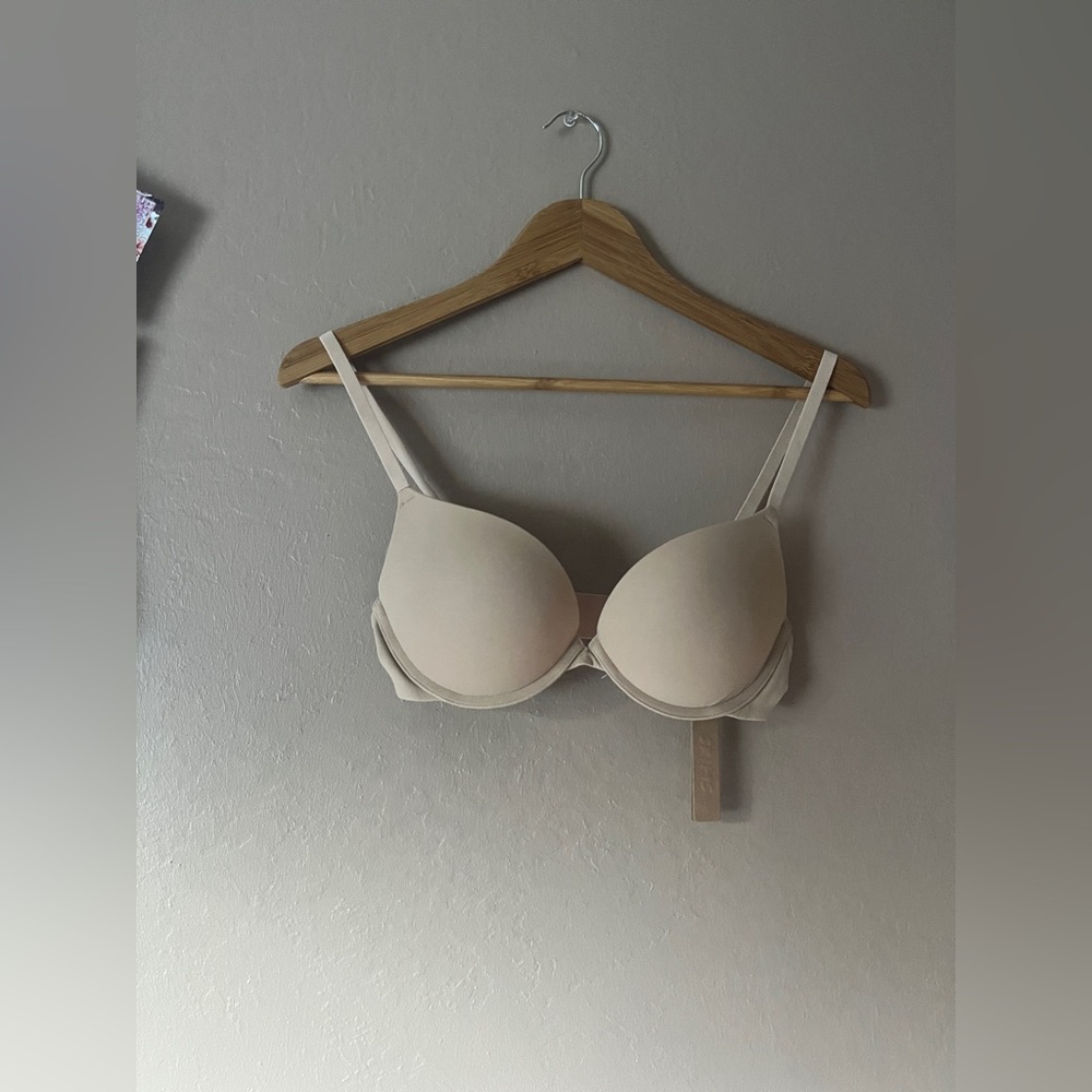 Skims FITS EVERYBODY SUPER PUSH UP BRA NWT Sz 34B - Picture 2 of 4